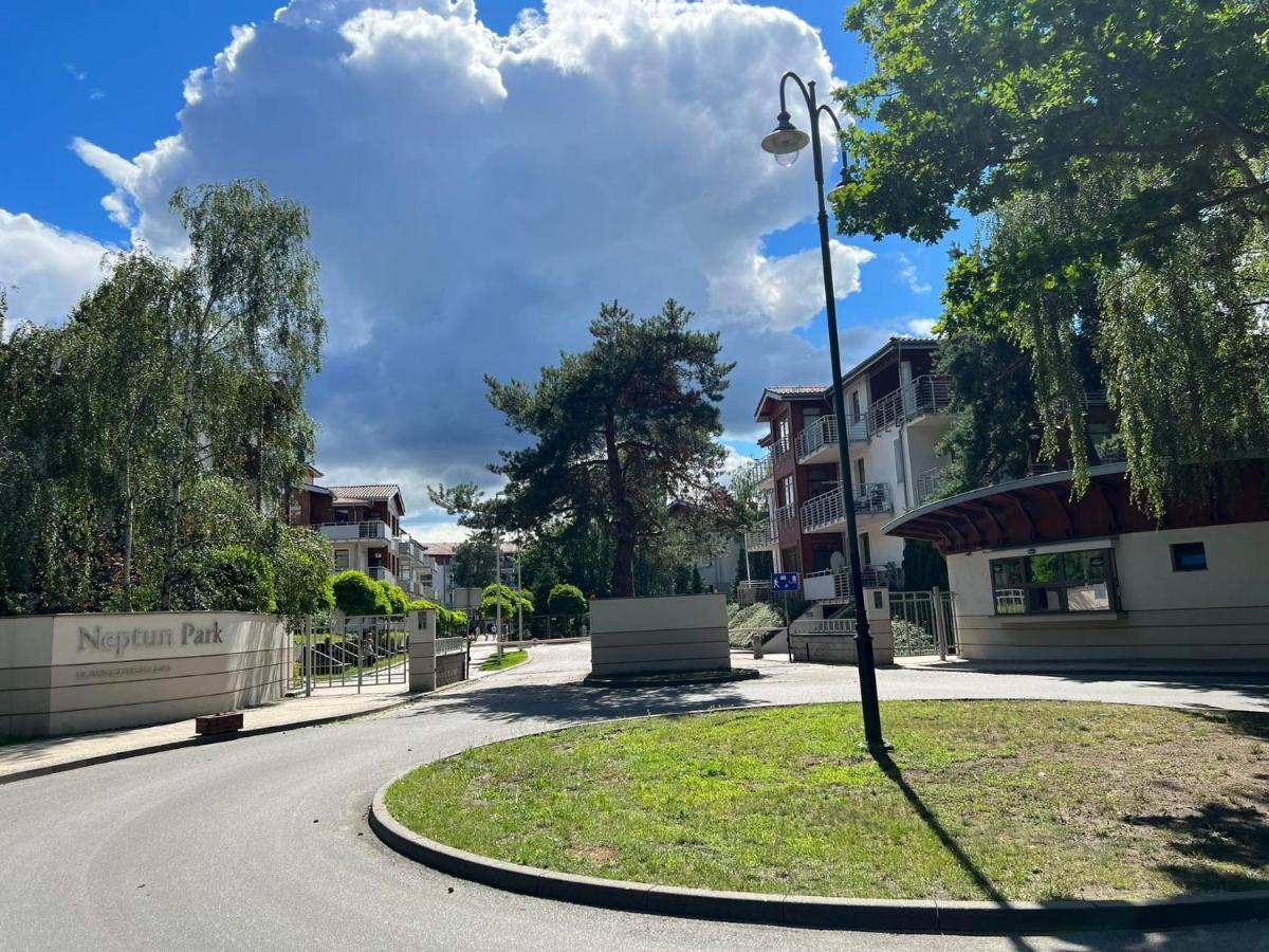 Neptun Park Apartament - 100 M Od Plazy Gdańsk Eksteriør billede